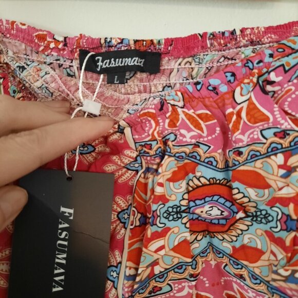NWT Fasumava romper size large. Off shoulder, elastic waist. - Picture 2 of 4
